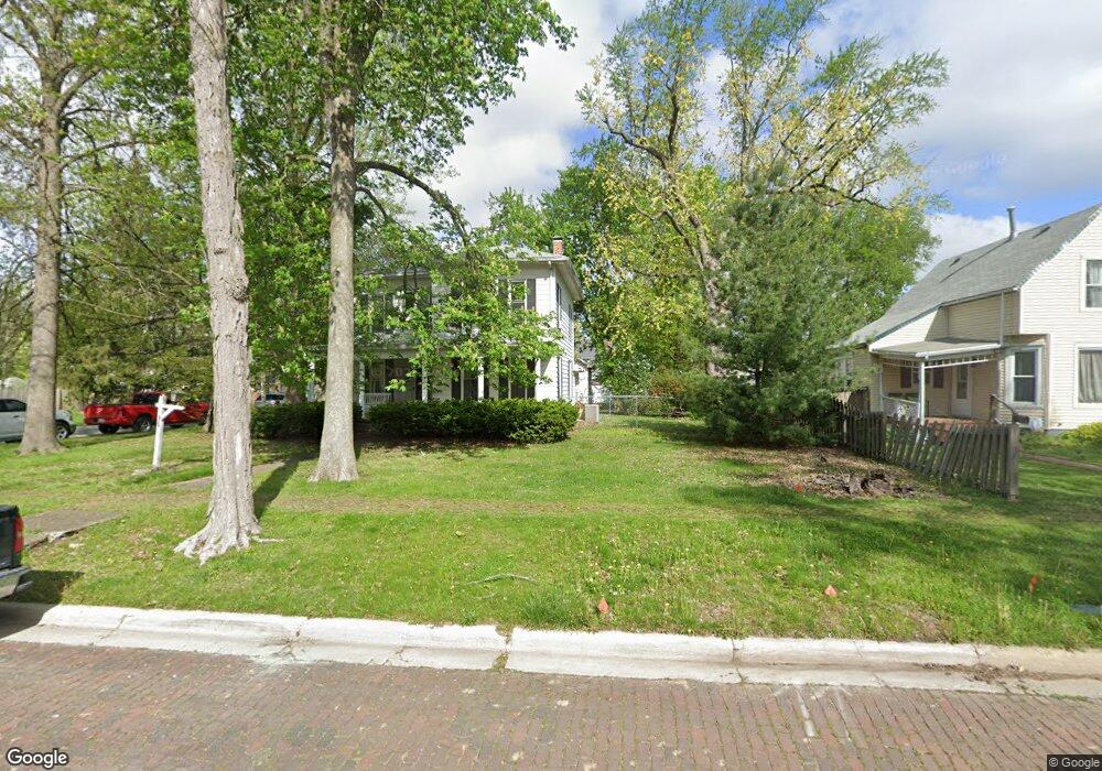 503 N Mclean St, Lincoln, IL 62656 - photo 1