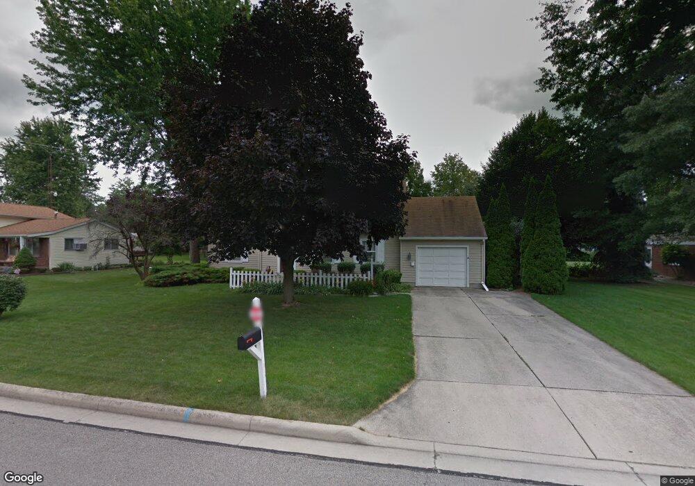 1130 Lavina Ave, Bucyrus, OH 44820 - photo 1