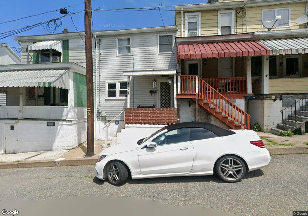 221 1/2 Brown St, Tamaqua, PA 18252 - photo 1