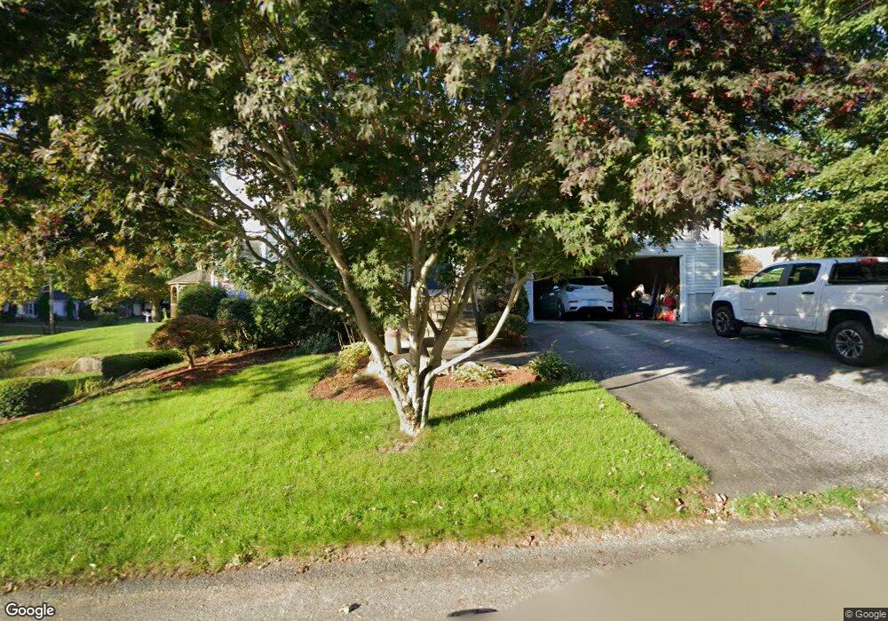 8 Orchard Dr, Cumberland, RI 02864 - photo 1