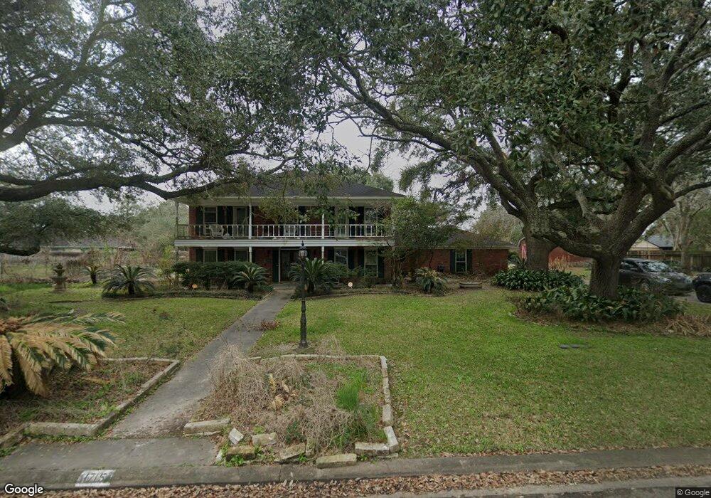 1715 Alta Vista Dr, Alvin, TX 77511 - photo 1