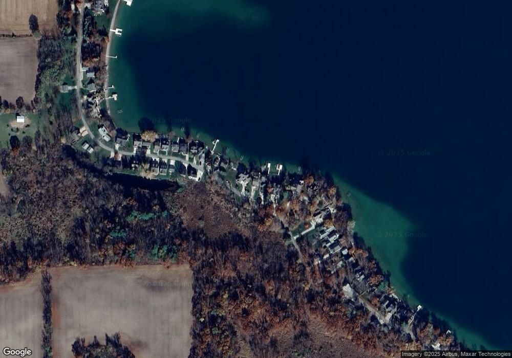 6704 W South Lake Gage Dr, Angola, IN 46703 - photo 1