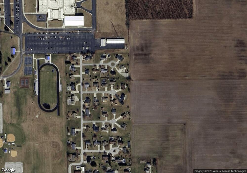 711 Tulip Ct, Bourbon, IN 46504 - photo 1