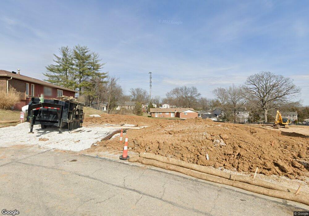 894 Julianna Dr, Ballwin, MO 63011 - photo 1