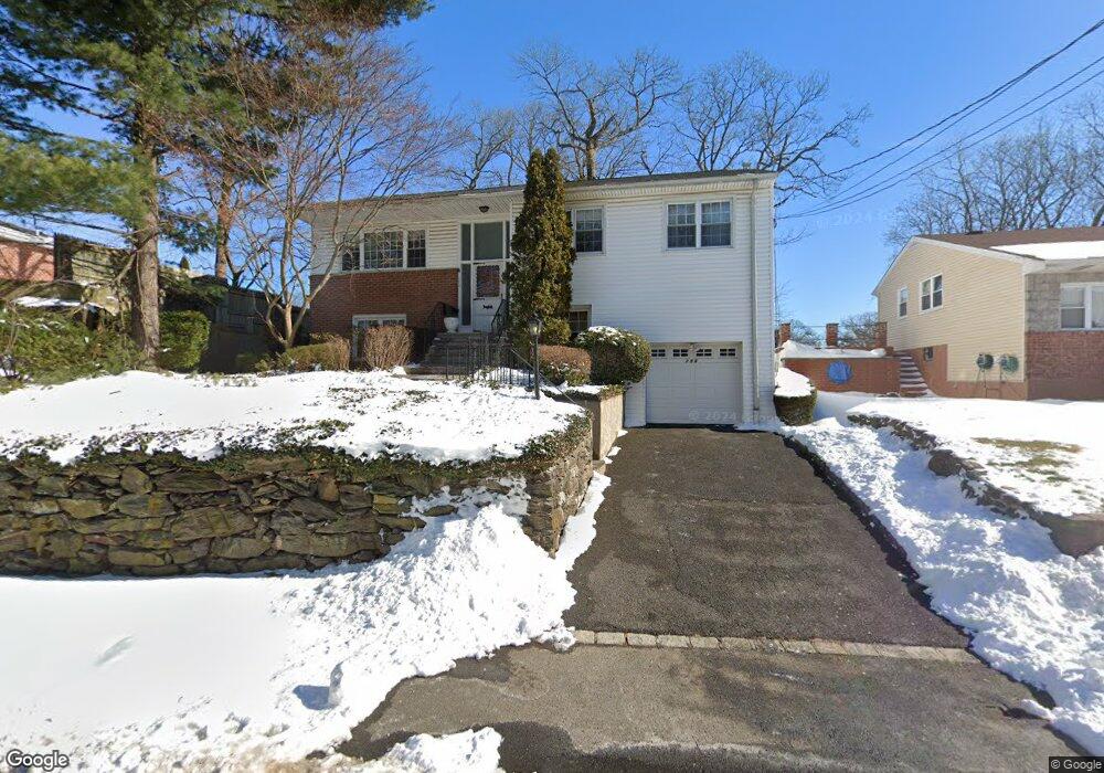 296 Glenbrook Ave, Yonkers, NY 10705 - photo 1