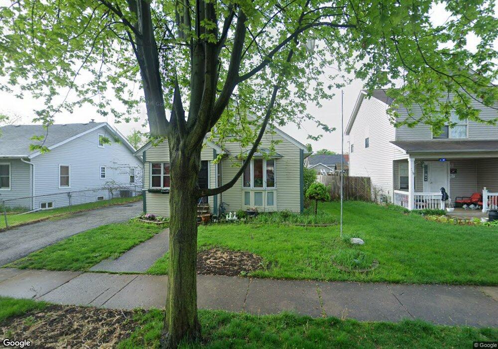 706 Charles St, Aurora, IL 60506 - photo 1