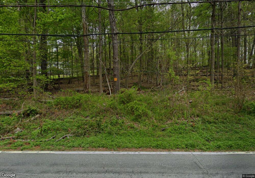 700 Croton Lake Rd, Yorktown Heights, NY 10598 - photo 1