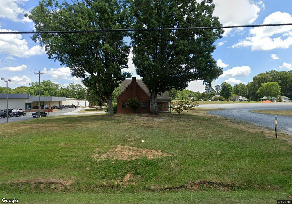 1827 S Fayetteville St, Asheboro, NC 27205 - photo 1