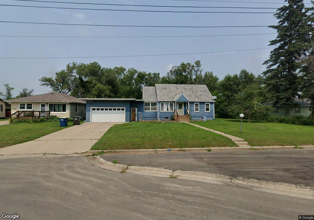 507 13th St NE, Jamestown, ND 58401 - photo 1