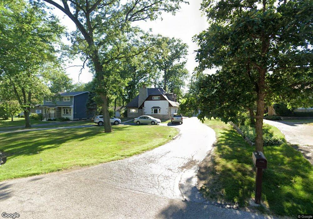 366 N Shady Ln, Elmhurst, IL 60126 - photo 1