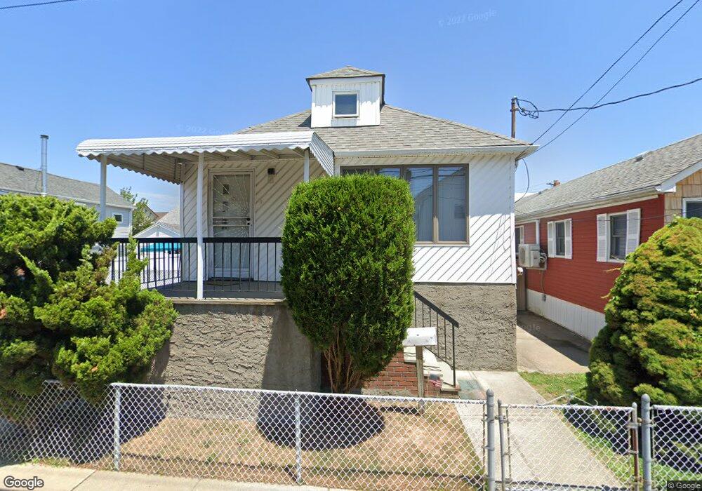 13 W 9th Rd, Broad Channel, NY 11693 - photo 1