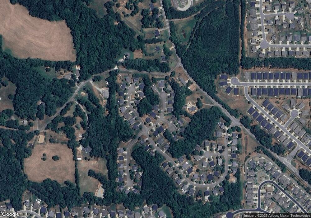 423 Howell Crossing, Canton, GA 30115 - photo 1