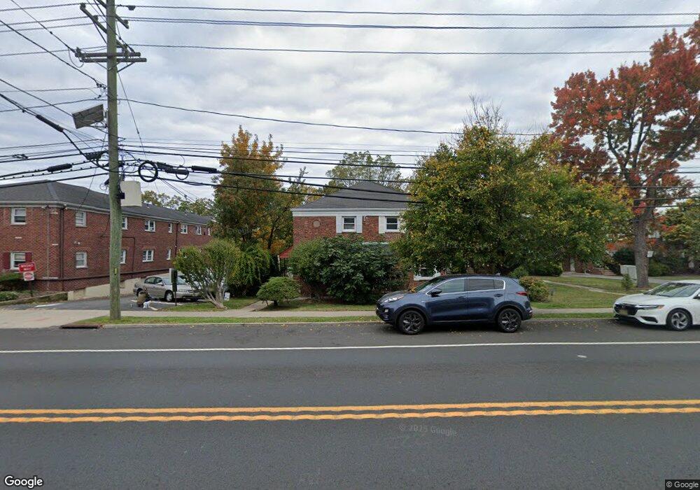 733A Broad Ave, Ridgefield, NJ 07657 - photo 1