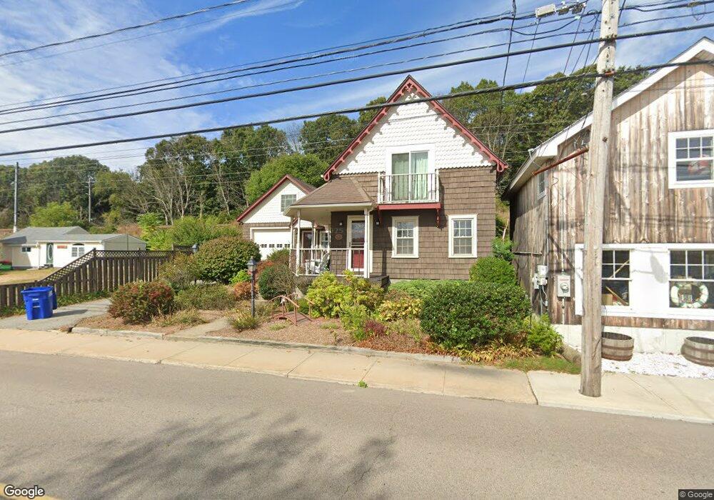 181 Mechanic St, Pawcatuck, CT 06379 - photo 1