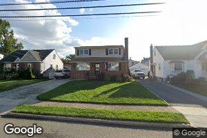 25 Grove Ave, Rochelle Park, NJ 07662