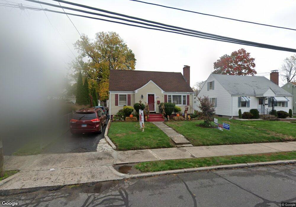 82 Lorraine St, New Britain, CT 06051 - photo 1