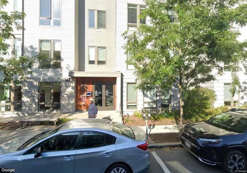 47 Bishop Allen Dr unit FL4-ID615, Cambridge, MA 02139 - photo 1