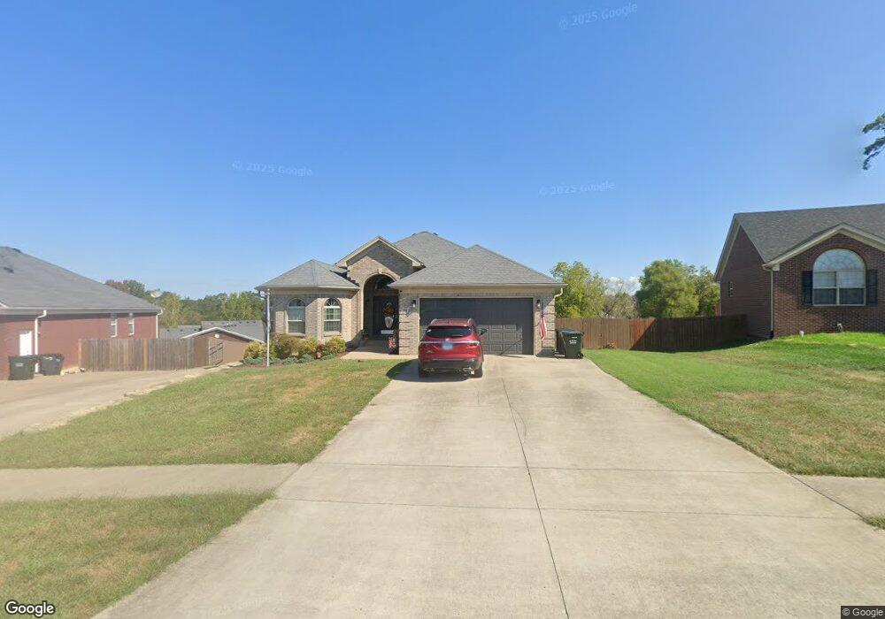 136 Halcomb Ct, Mount Washington, KY 40047 - photo 1