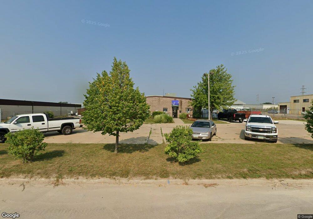 5527 Crane Ln NE unit A, Cedar Rapids, IA 52402 - photo 1