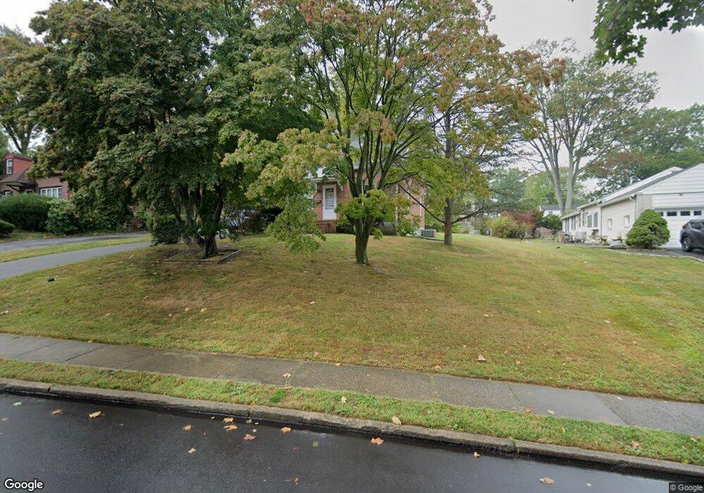 24 Radnor Dr, Newtown Square, PA 19073 - photo 1