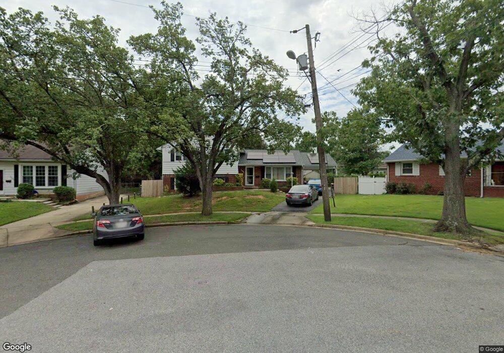 7903 Oland Ct, New Carrollton, MD 20784 - photo 1