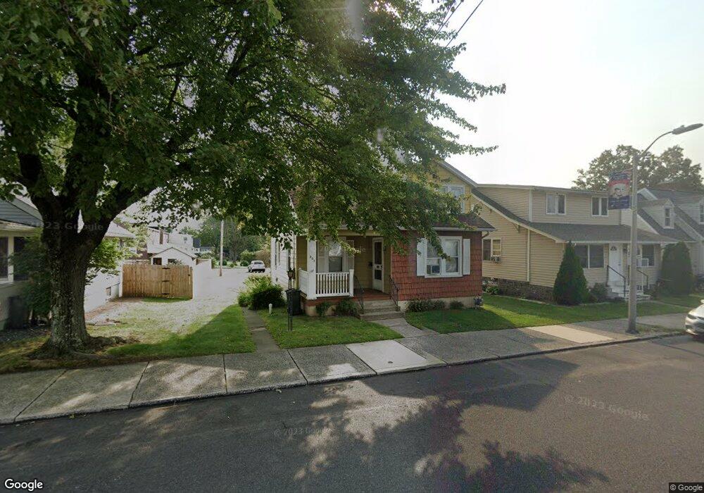 205 S 9th St, Quakertown, PA 18951 - photo 1