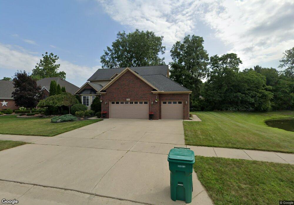 23356 Crescent Ridge Dr unit 43, New Boston, MI 48164 - photo 1