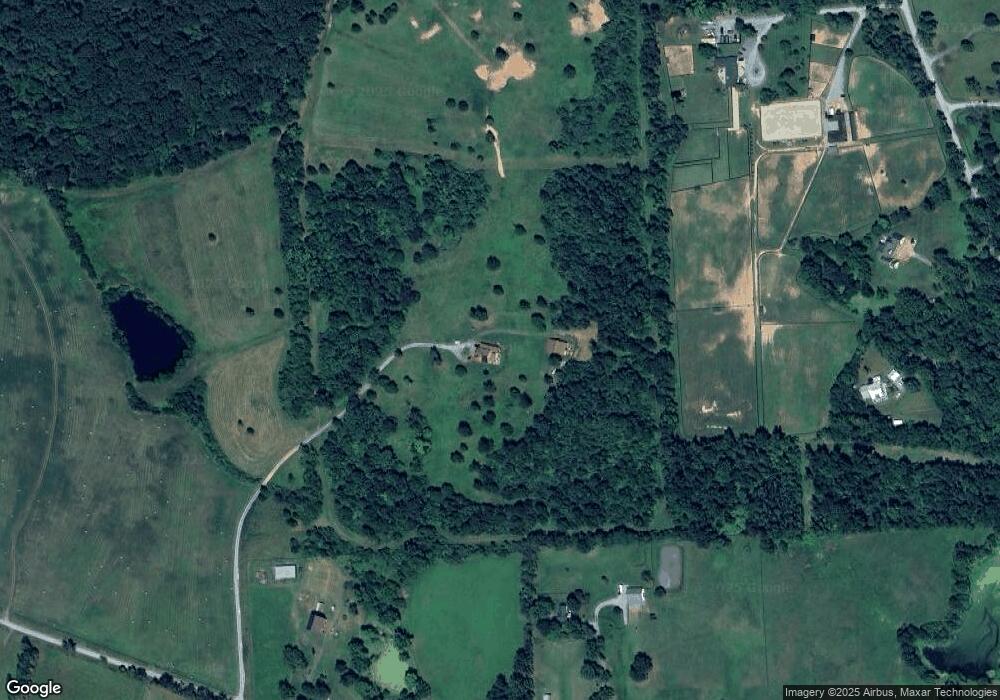 20190 Blaze Ln, Round Hill, VA 20141 - photo 1