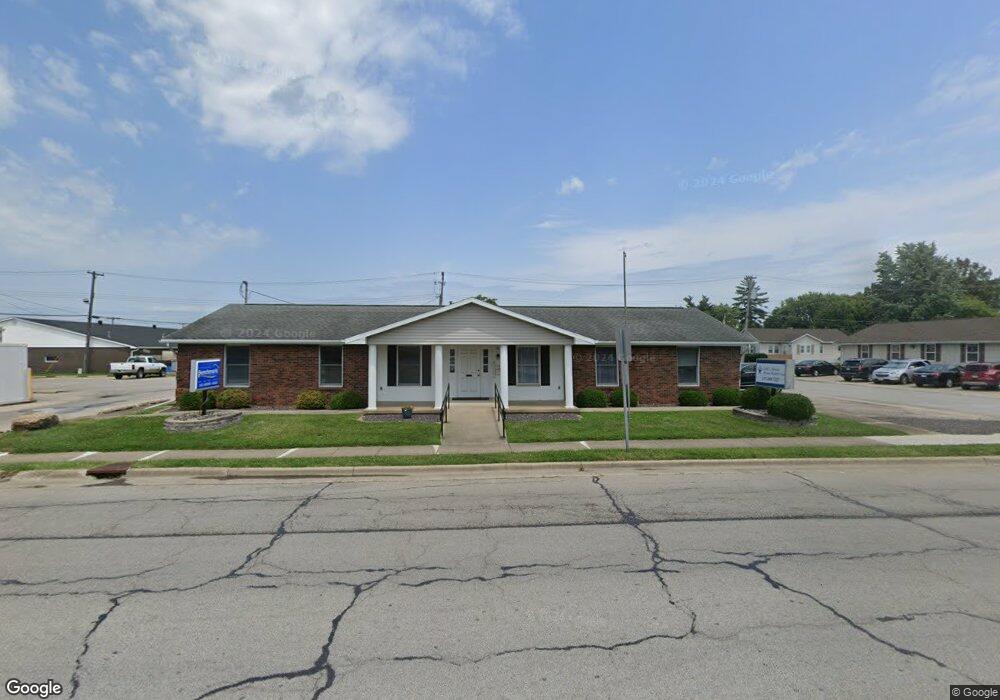 1102 W Jefferson Ave, Effingham, IL 62401 - photo 1