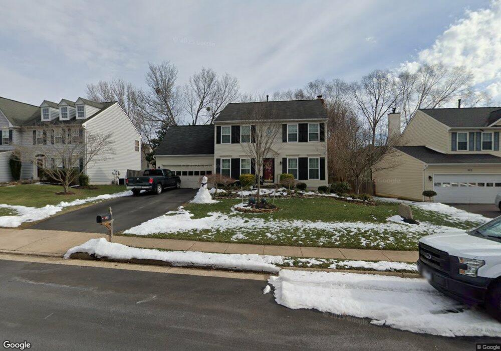 9213 Matthew Dr, Manassas Park, VA 20111 - photo 1