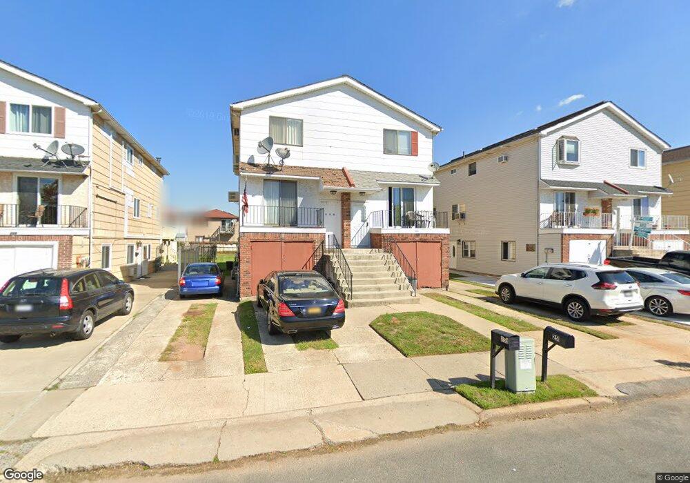 251 Regis Dr, Staten Island, NY 10314 - photo 1