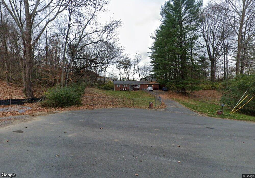 1401 Stoneybrook Dr, Johnson City, TN 37601 - photo 1