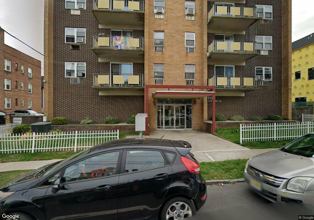 111 Chestnut St unit D1, Rutherford, NJ 07070 - photo 1