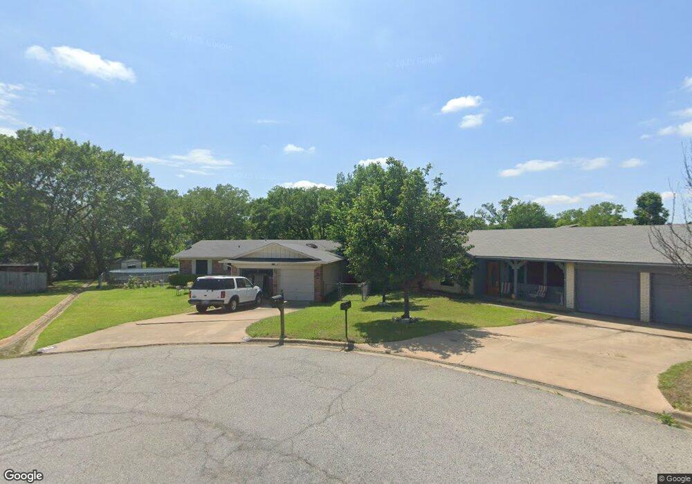 2818 Hyde Park Cir, Denison, TX 75020 - photo 1