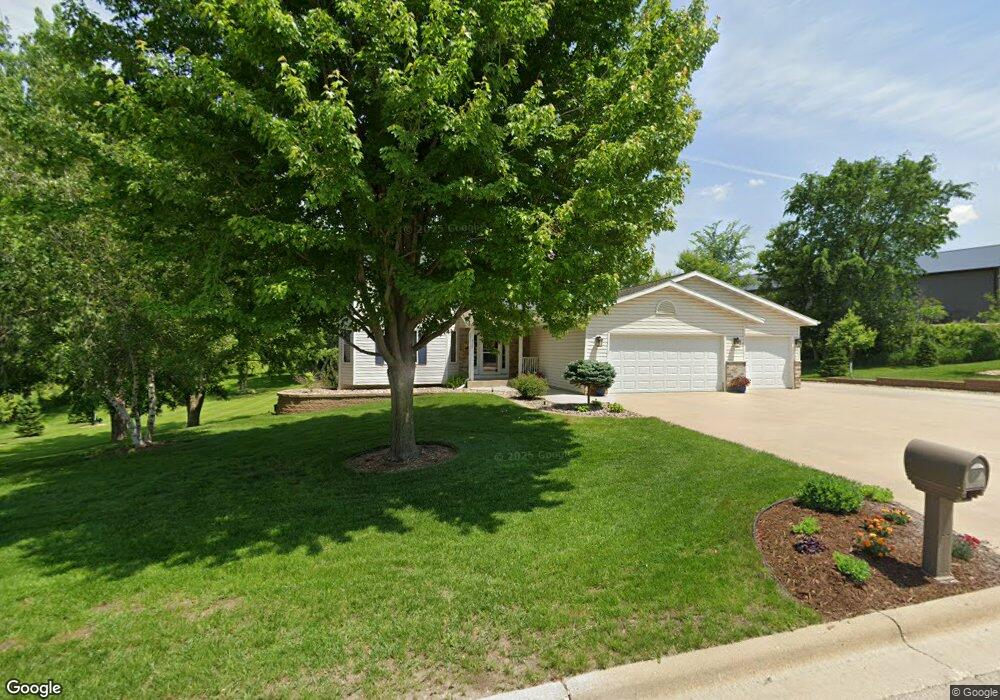 510 E 9th St, Zumbrota, MN 55992 - photo 1