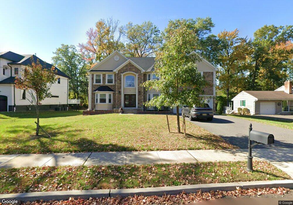 13 Parker Rd, Edison, NJ 08820 - photo 1