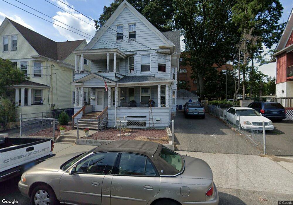 24 Bronx Ave unit 3, Bridgeport, CT 06606 - photo 1