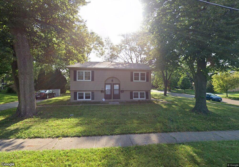 4233 38th St, Des Moines, IA 50310 - photo 1