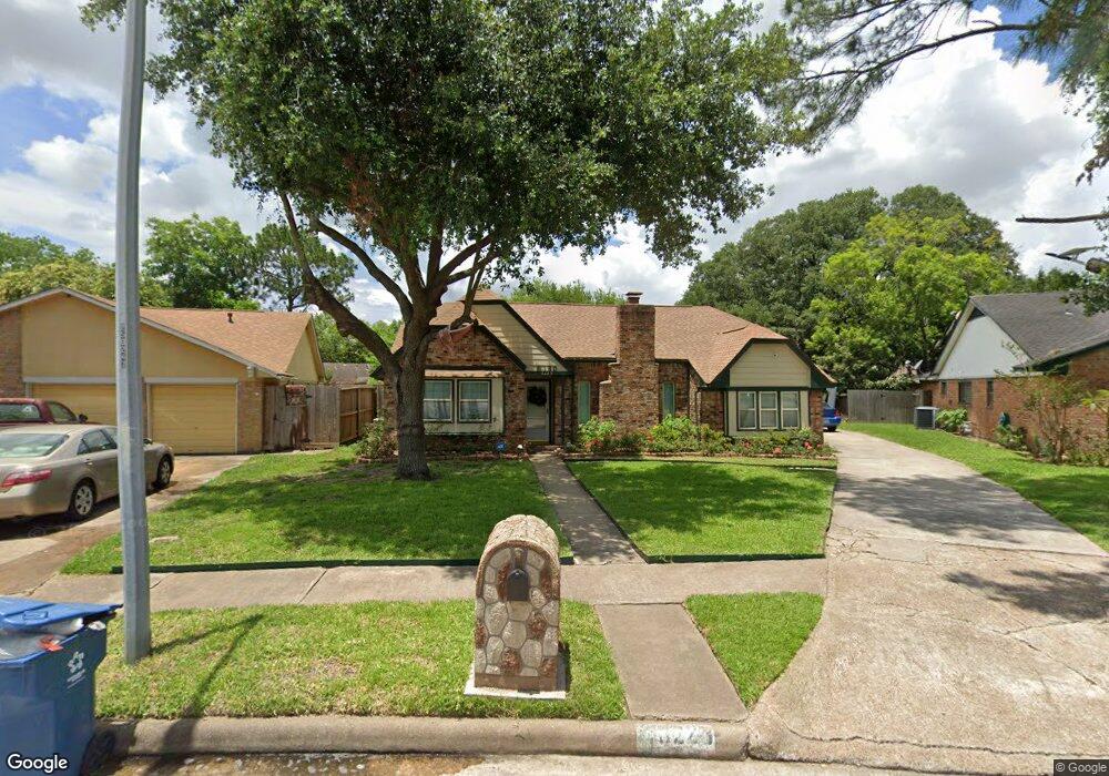 8223 Chestnut Forest Dr, Houston, TX 77088 - photo 1