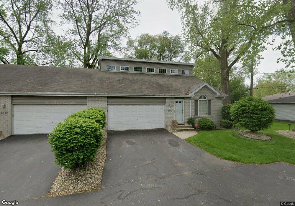 8940 Price Cir, Highland, IN 46322 - photo 1