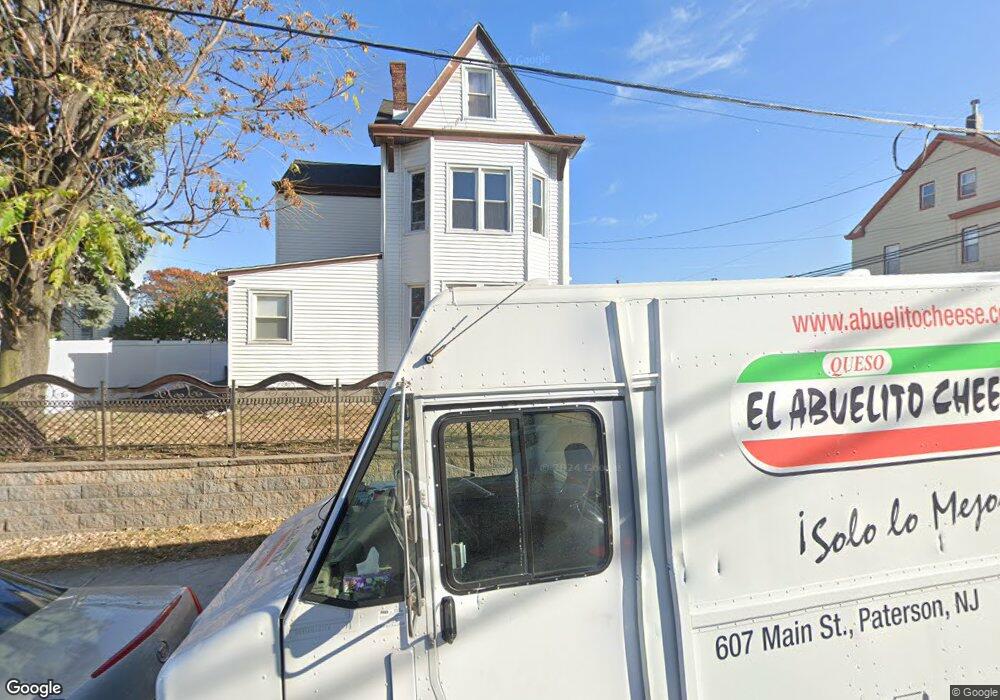 213 E 18th St unit 215, Paterson, NJ 07524 - photo 1