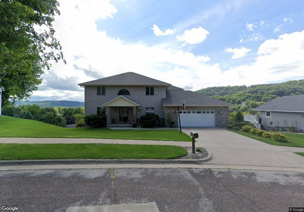 203 Eagles Bluff Rd unit 203, La Crescent, WI 55947 - photo 1