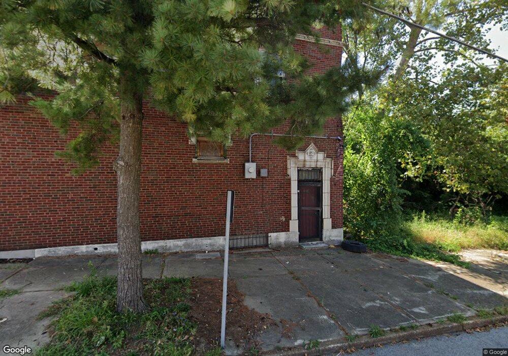 4400 Rosalie St, Saint Louis, MO 63115 - photo 1