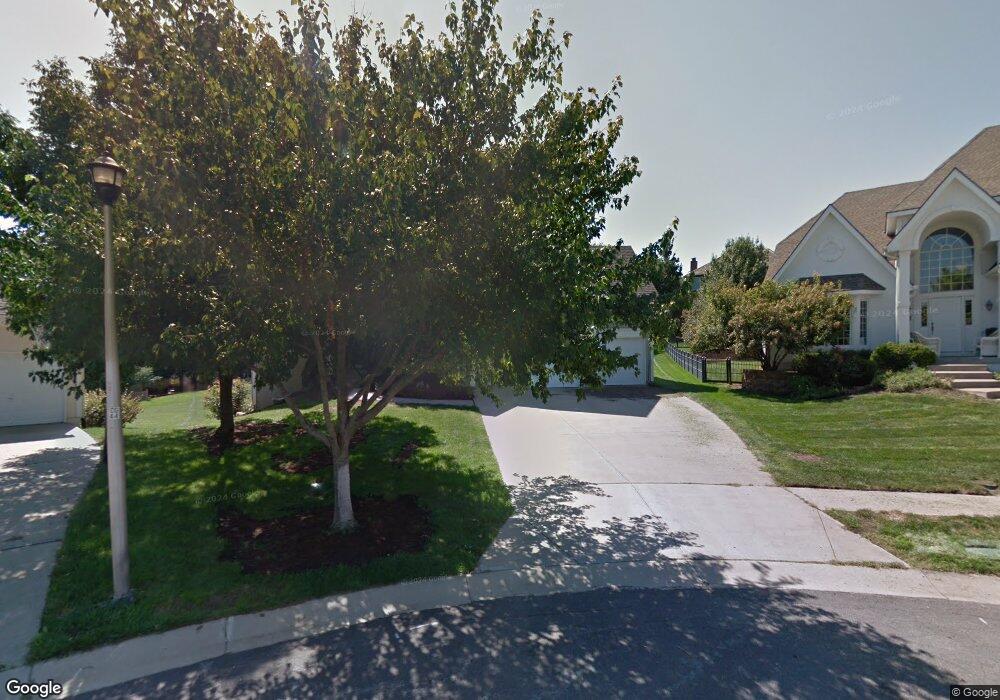 8356 Hallet St, Lenexa, KS 66215 - photo 1