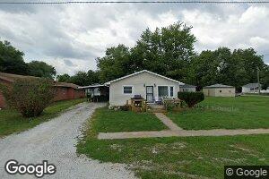 410 S Scofield St, Carthage, IL 62321