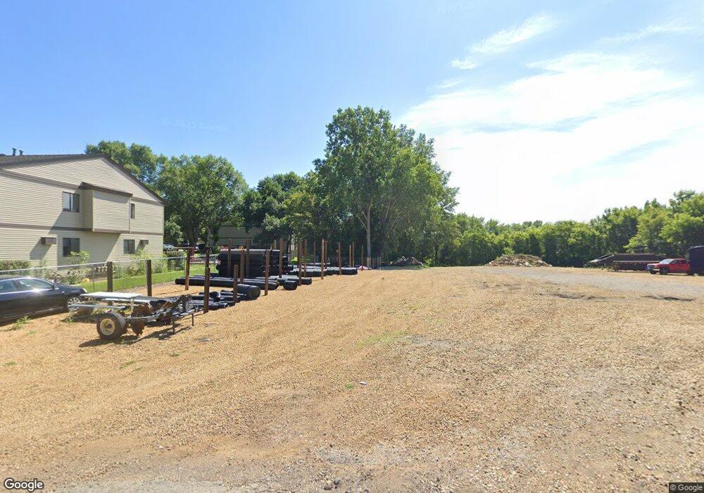 524 N Grant St, Blue Earth, MN 56013 - photo 1