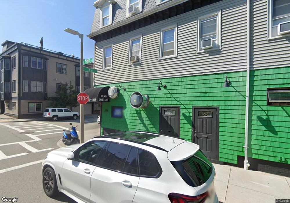 560 E 3rd St unit 1, Boston, MA 02127 - photo 1