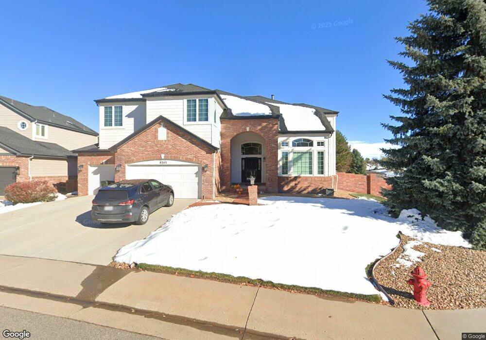 8565 Green Island Cir, Lone Tree, CO 80124 - photo 1