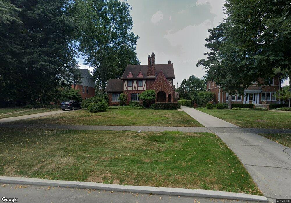 1353 Balfour St, Grosse Pointe Park, MI 48230 - photo 1