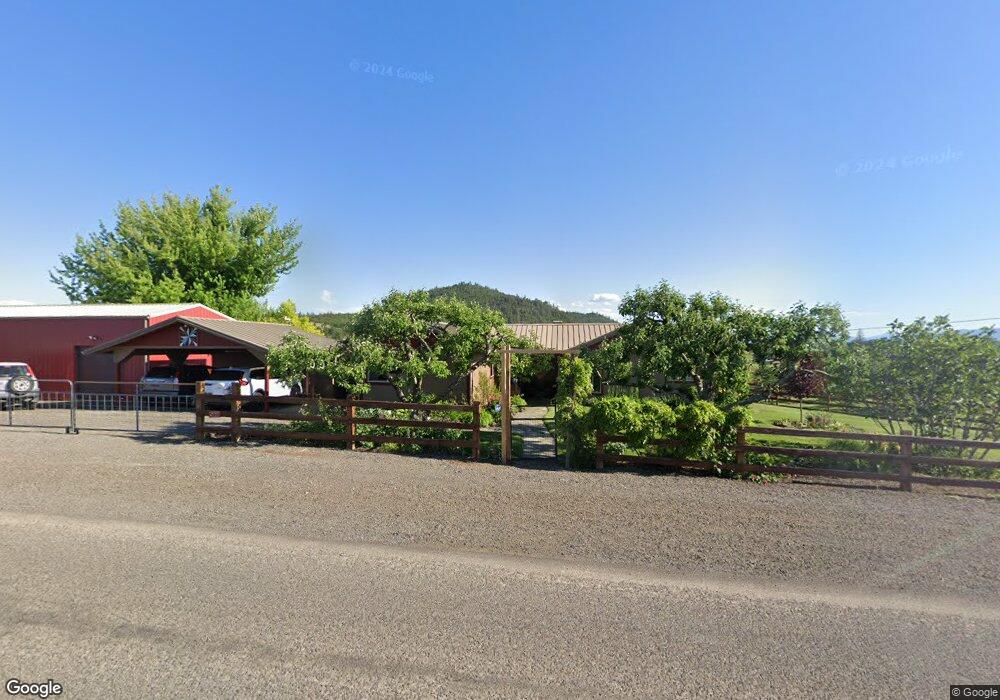 1311 Mountain View Dr, Eagle Point, OR 97524 - photo 1